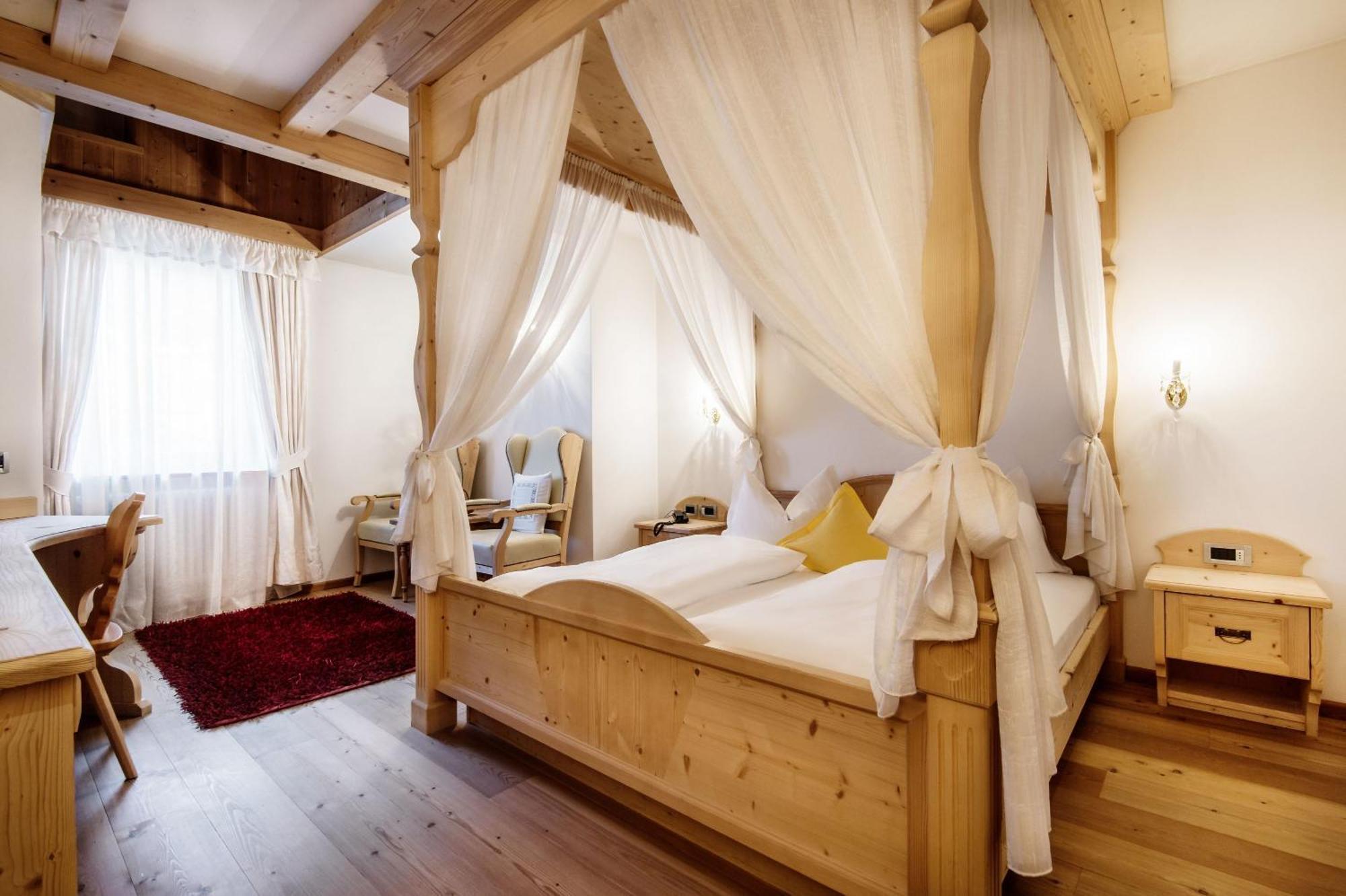 Hotel Antines La Villa (Trentino Alto Adige) Quarto foto